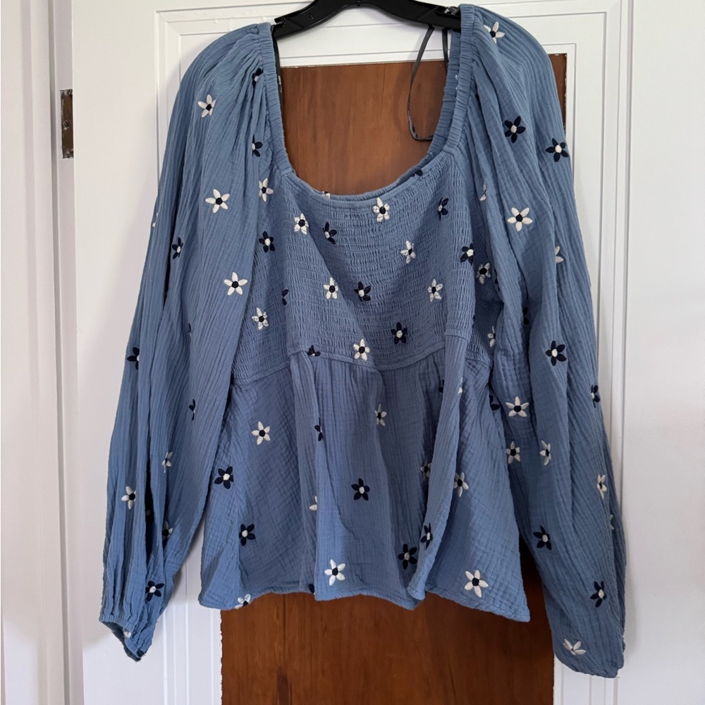 ARULA Blue Floral Blouse